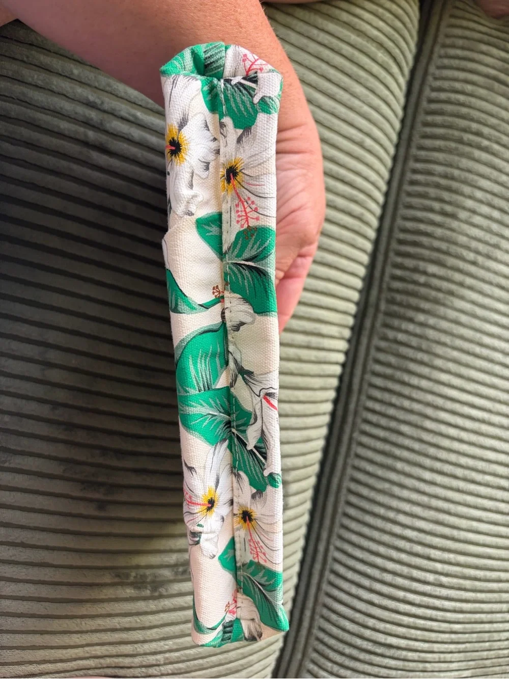 Tropical White Floral Canvas Clutch/Cosmetic Bag NWOT!